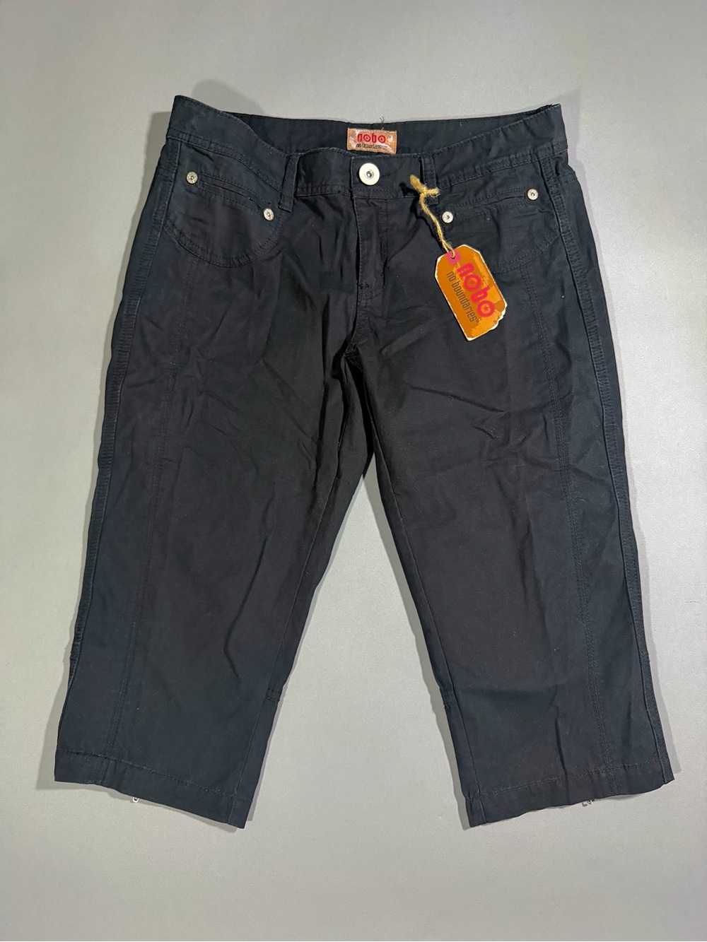 NWT & VTG ‘07 NoBo Cropped Cargo Capris